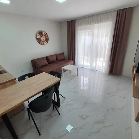 Randelovic Apartment *