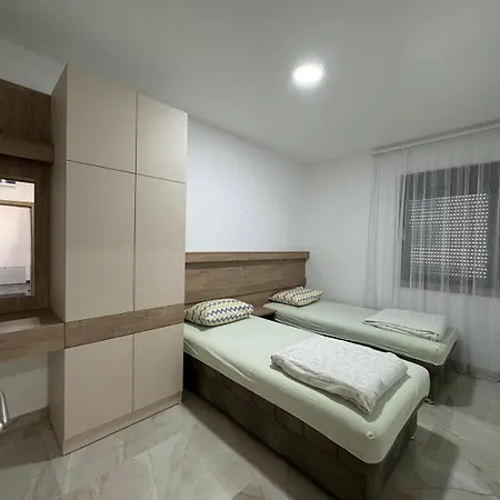 Apartment Randelovic *